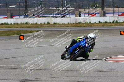 media/Apr-23-2022-Fastrack Riders (Sat) [[cb2d6ae73d]]/LEVEL 4/1PM TURN 6 OUTSIDE/